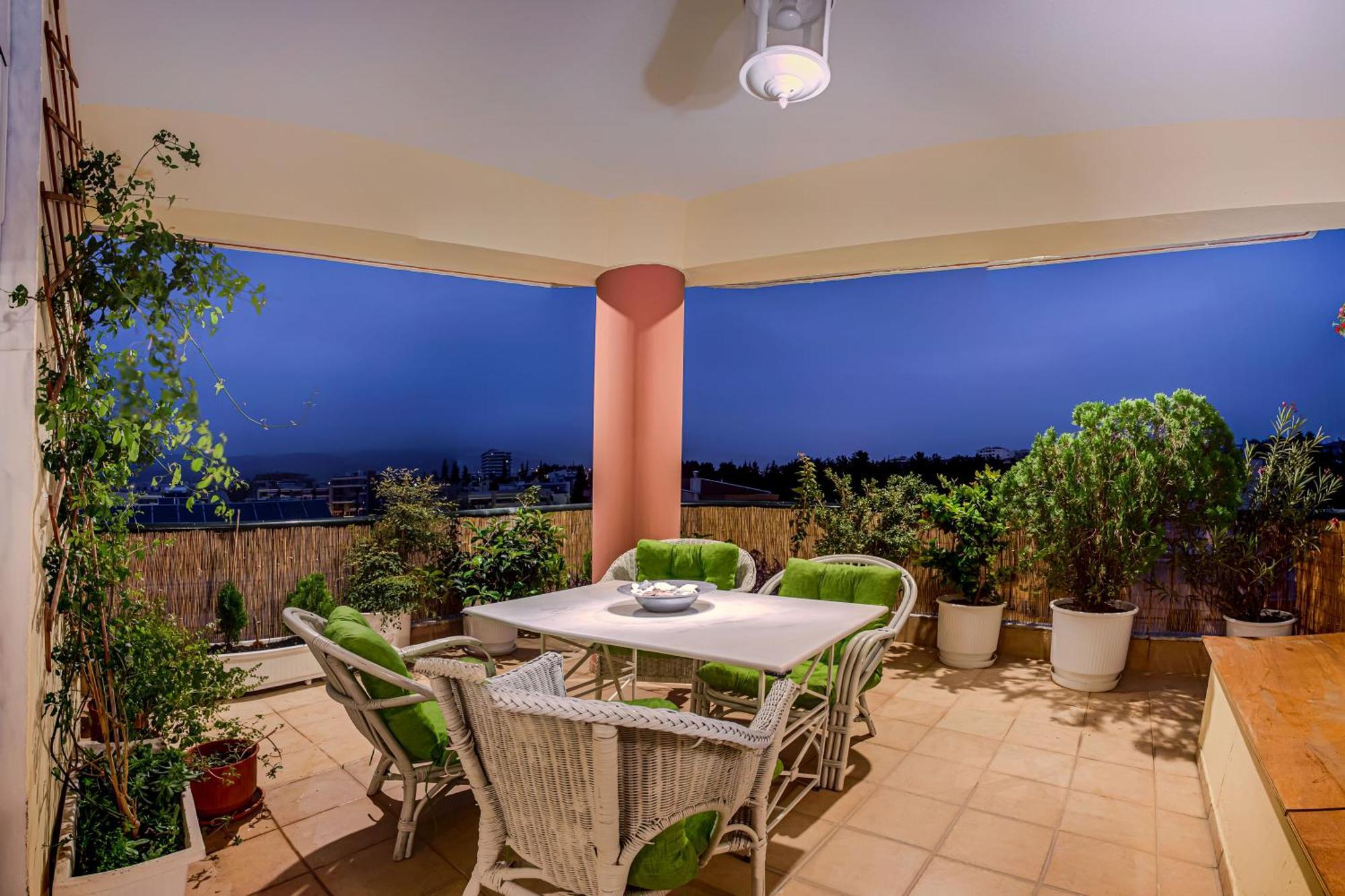 Celestial Garden-Thessaloniki'S Modern, Eclectic Penthouse With An Amazing View And Veranda Exterior foto